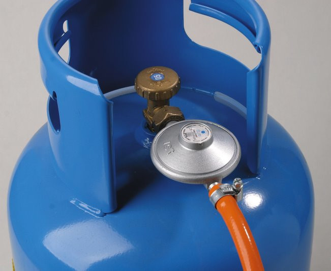 Regulátor tlaku 30 mbar, 1,5 Kg/h, s hrotem Meva NP01008 